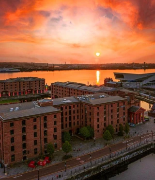 book hotel in Albert Dock Liverpool
