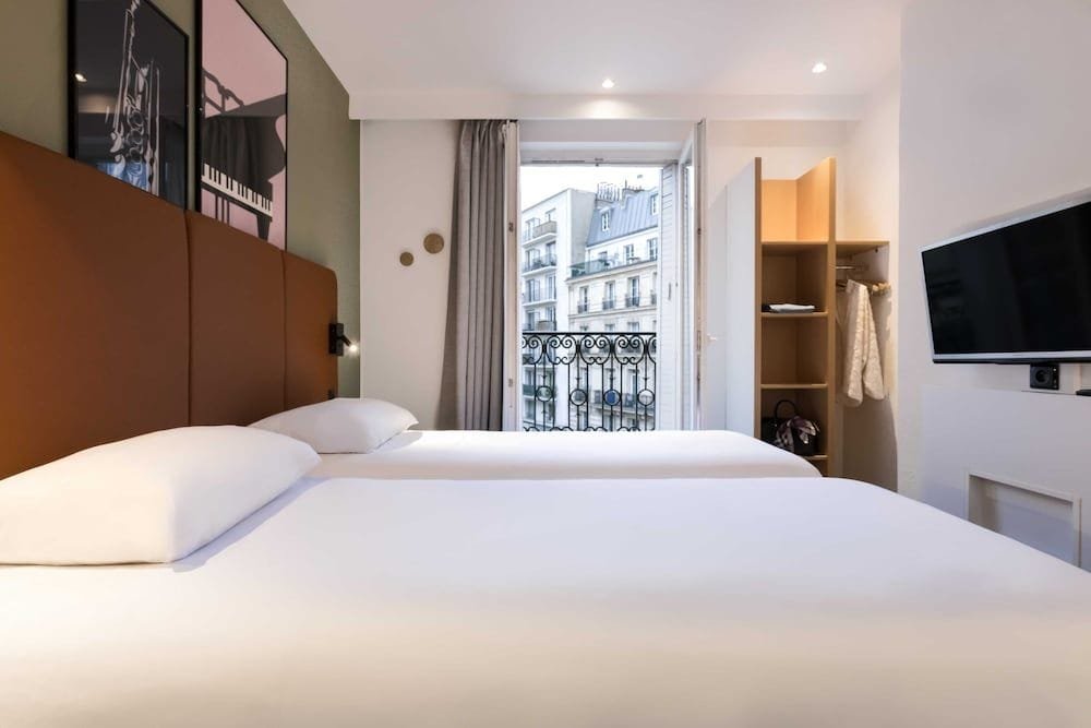 Ibis Paris Tour Eiffel Cambronne just-buy travel