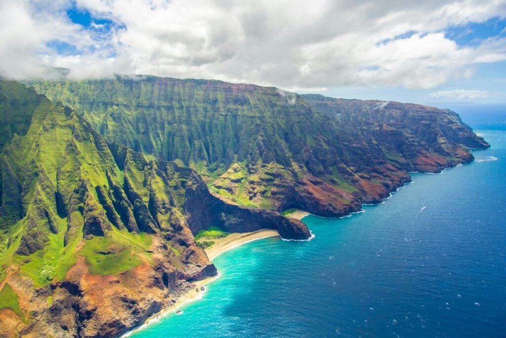 Beautiful Hawaiian beach cliff – warm places to visit in December